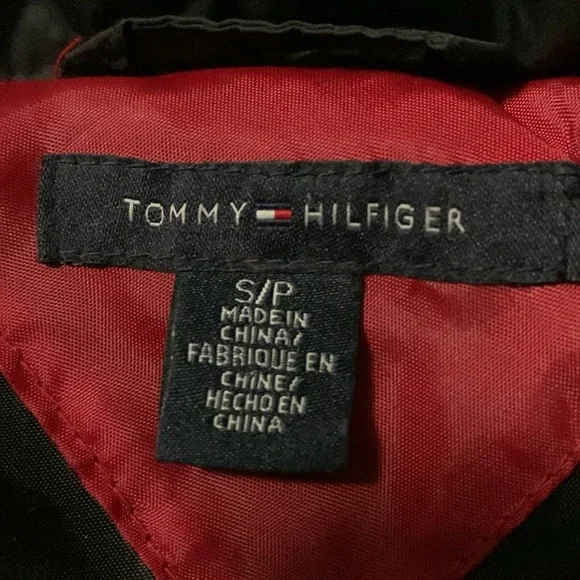 Tommy H puffer S/P black hooded *missing belt* - Picture 4 of 10